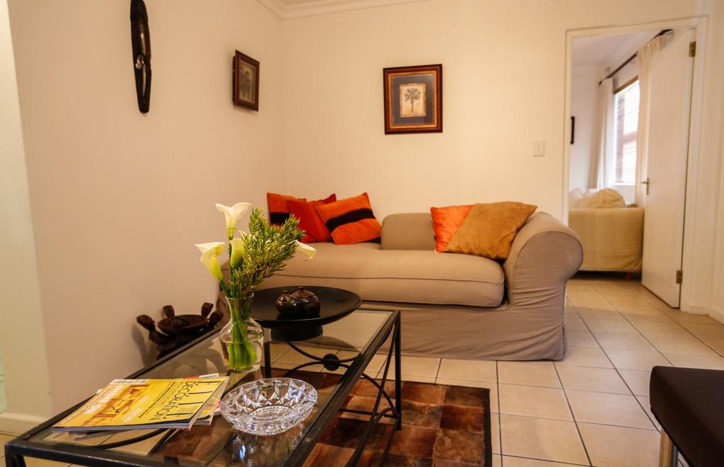 Secret Garden Guesthouse Блуберґстранд Номер фото