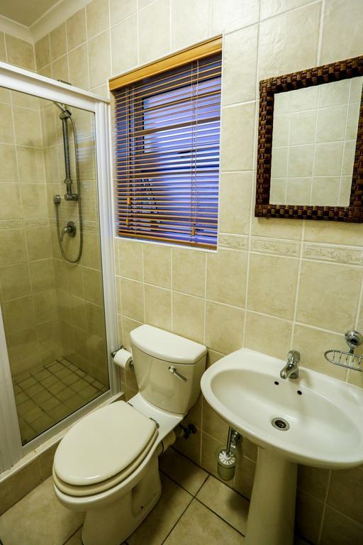 Secret Garden Guesthouse Блуберґстранд Номер фото