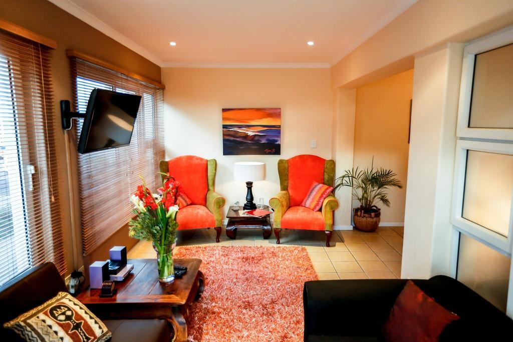 Secret Garden Guesthouse Блуберґстранд Екстер'єр фото