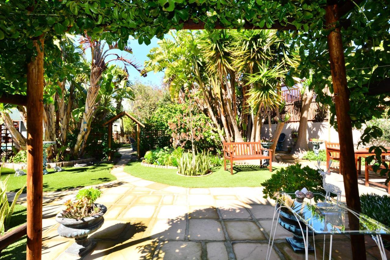 Secret Garden Guesthouse Блуберґстранд Екстер'єр фото