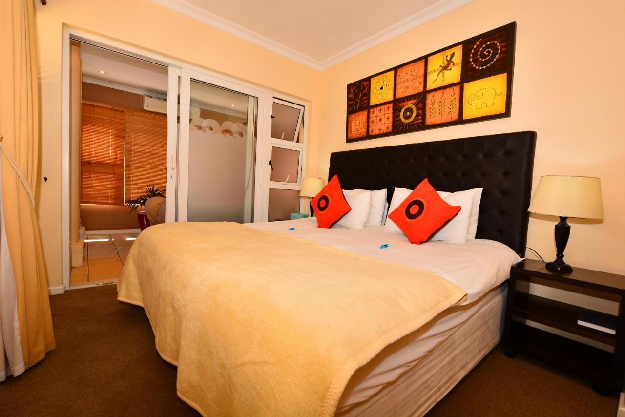 Secret Garden Guesthouse Блуберґстранд Екстер'єр фото