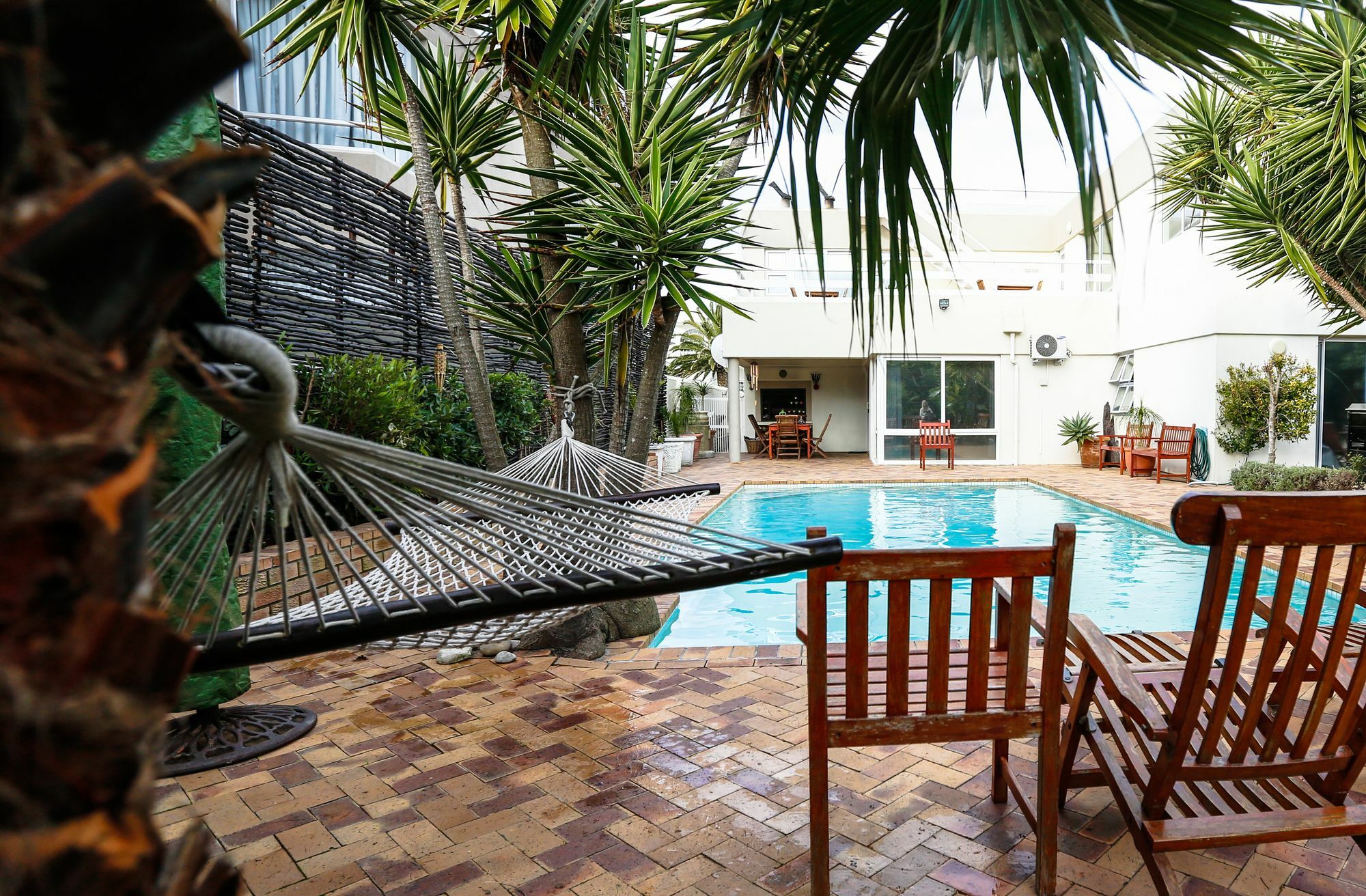 Secret Garden Guesthouse Блуберґстранд Екстер'єр фото